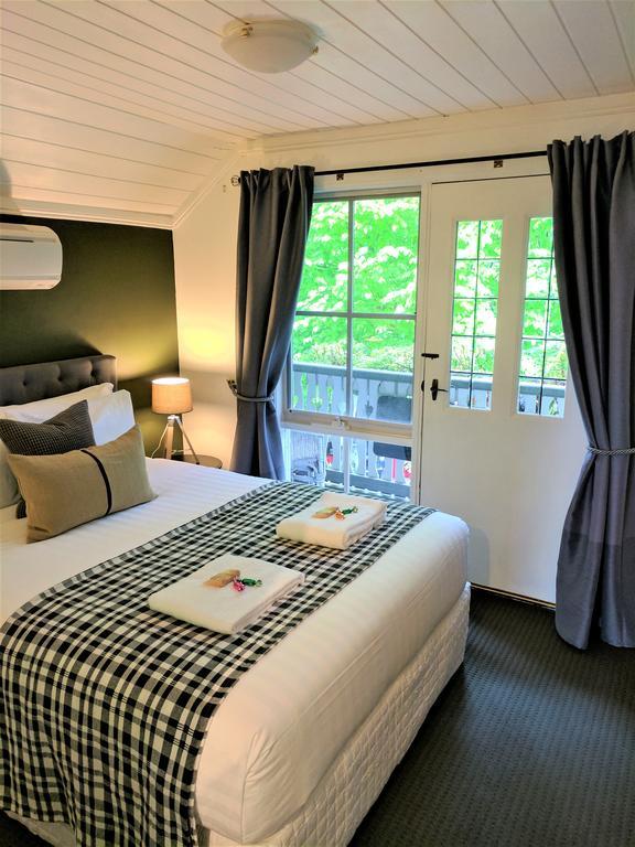 Annie Roes Luxury B&B Bend of Islands Esterno foto