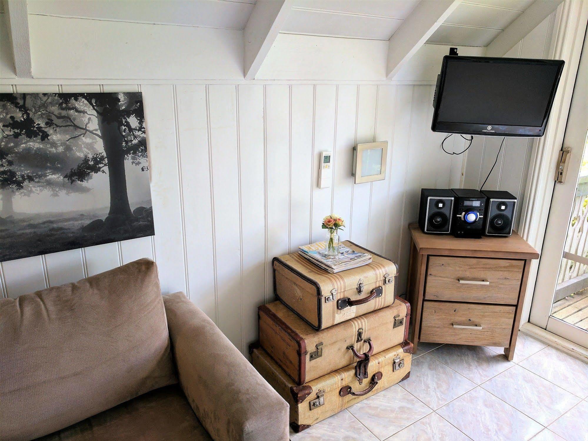 Annie Roes Luxury B&B Bend of Islands Esterno foto
