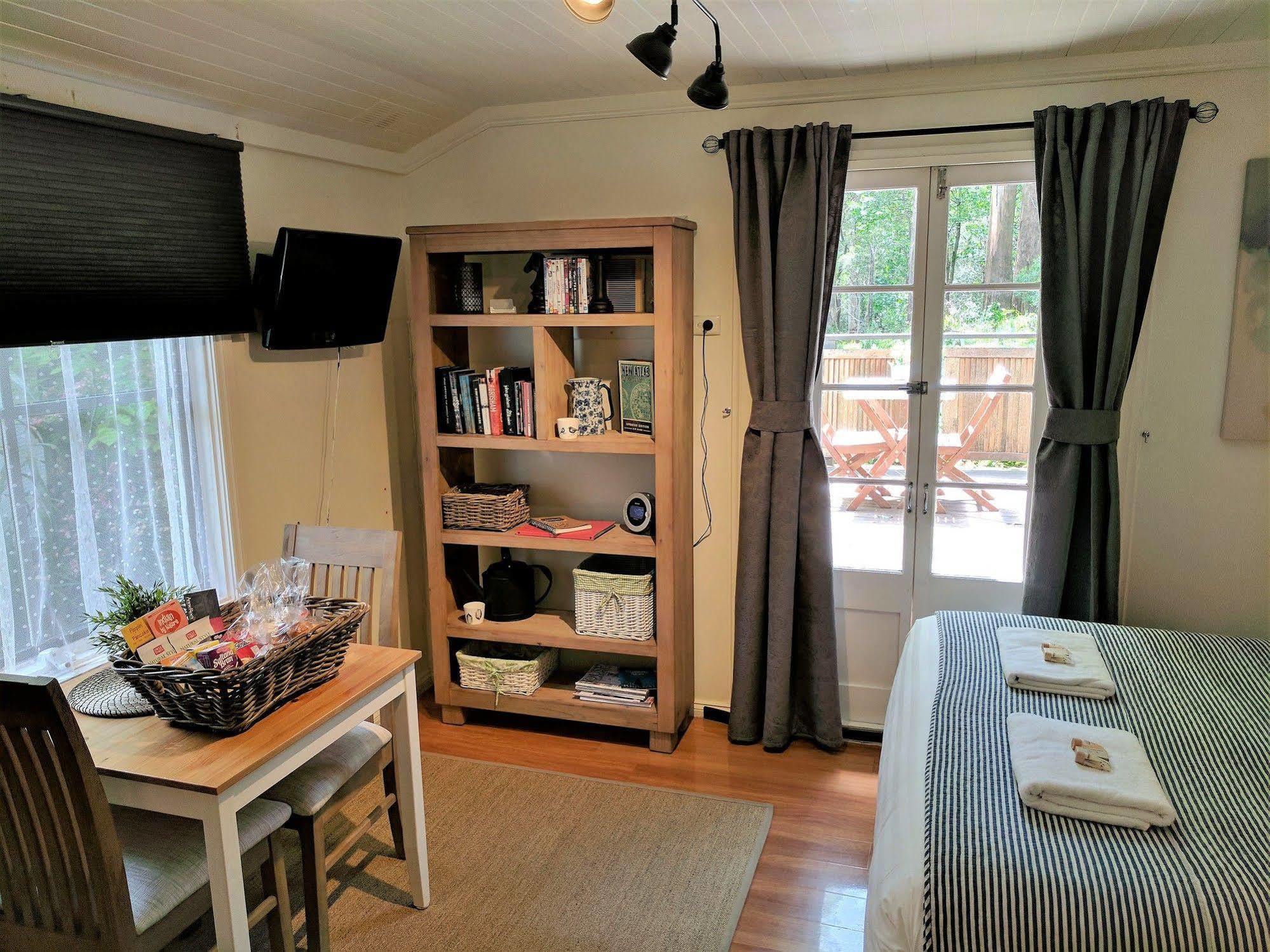 Annie Roes Luxury B&B Bend of Islands Esterno foto